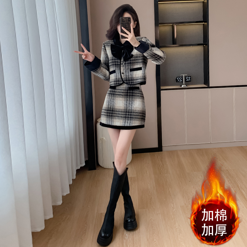 Women's Tweed Short Jacket and Skirt Two-Piece Set for Fall Winter 2025 Petite Retro Style - Image 5
