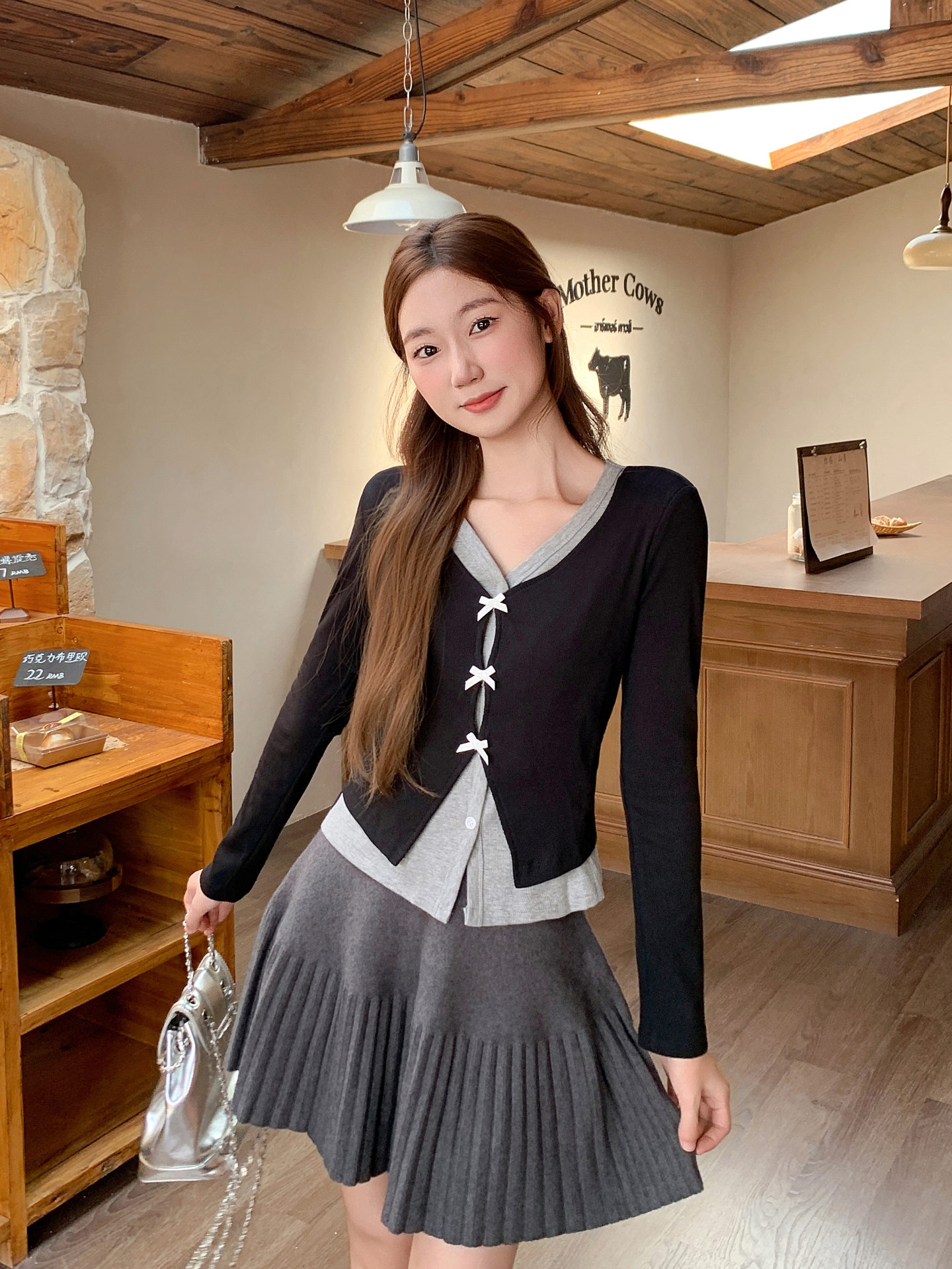 Korean Style Black Bow Faux Two Piece V Neck Long Sleeve T Shirt Women Autumn Slim Base Layer Miu Style Top - Image 2