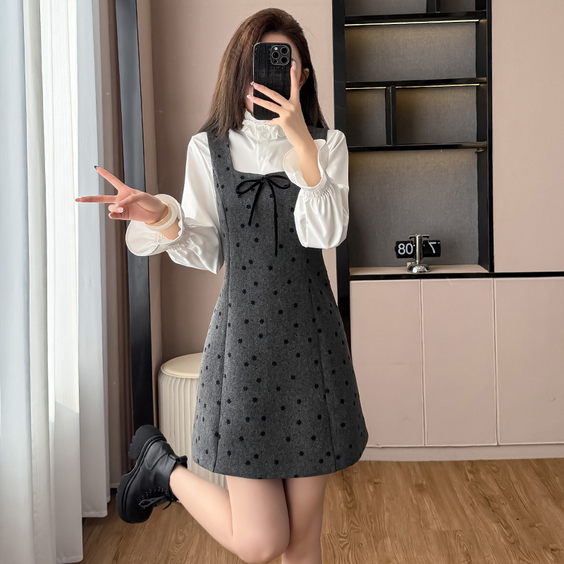 Korean Style Bow Polka Dot Vest Dress Two-Piece Set Fall Winter 2025 New Short Skirt - Image 2